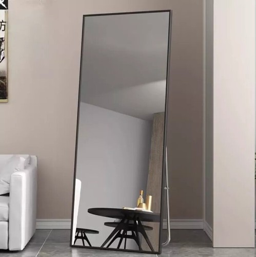 Long free standing wall - standing, &