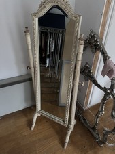 Cream Ornate Free Standing