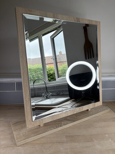 Modern vanity mirror free - vanity,